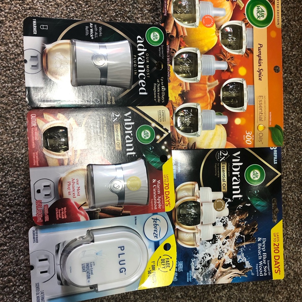 Air Wick Plug-In Scent Warmer Refills Bundle - White/Silver